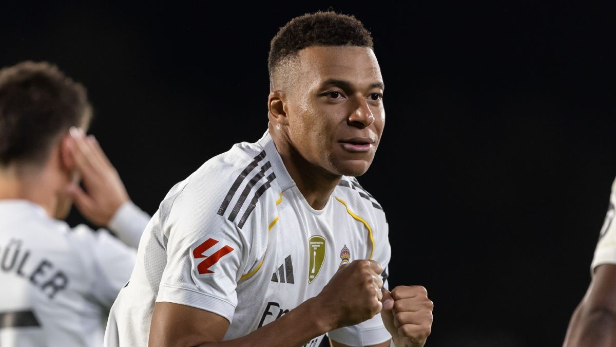 Dictatorul Mbappe și democratul Mao