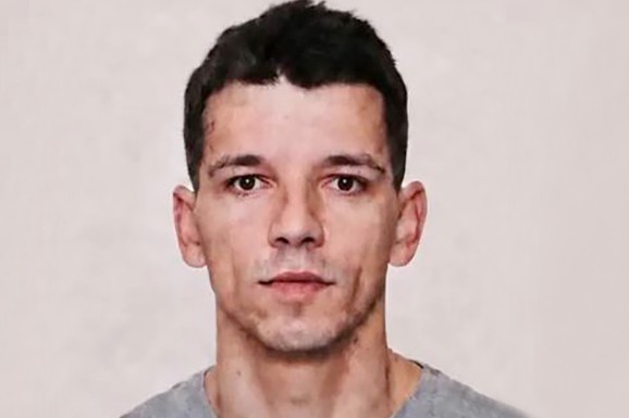 NESTAO NEMANJA LUKOVIĆ (38) IZ KRAGUJEVCA Porodica moli za pomoć, ušao u kola i izgubio mu se svaki trag