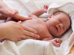 Konduktor w pociągu: Co Pani robi? "Nic. Po prostu urodziłam dziecko"