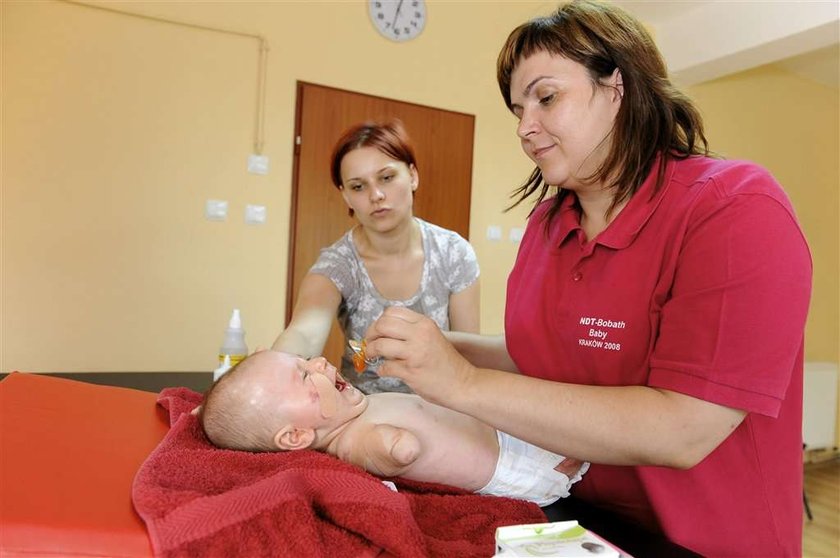 Majeczka już ćwiczy, żeby mieć protezy