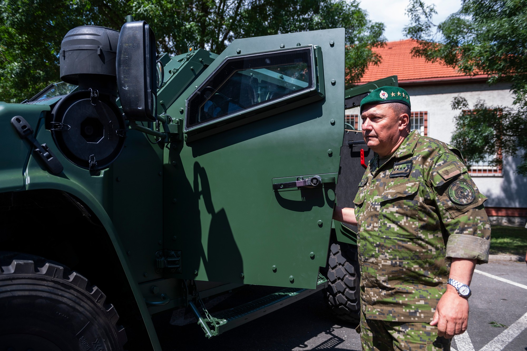 Rezort obrany prijal ponuku Spojených štátov na ľahké taktické viacúčelové vozidlá (JLTV) 4x4 od spoločnosti Oshkosh.