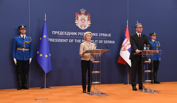 Aleksandar Vučić i Ursula fon der Lajen