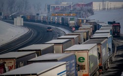 Niemcy zamknęli granice. "Łańcuchy dostaw w Europie załamią się w ciągu kilku dni"