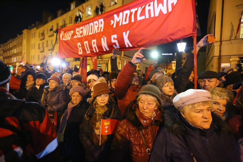 Zmarłego prezydenta żegnały tłumy gdańszczan