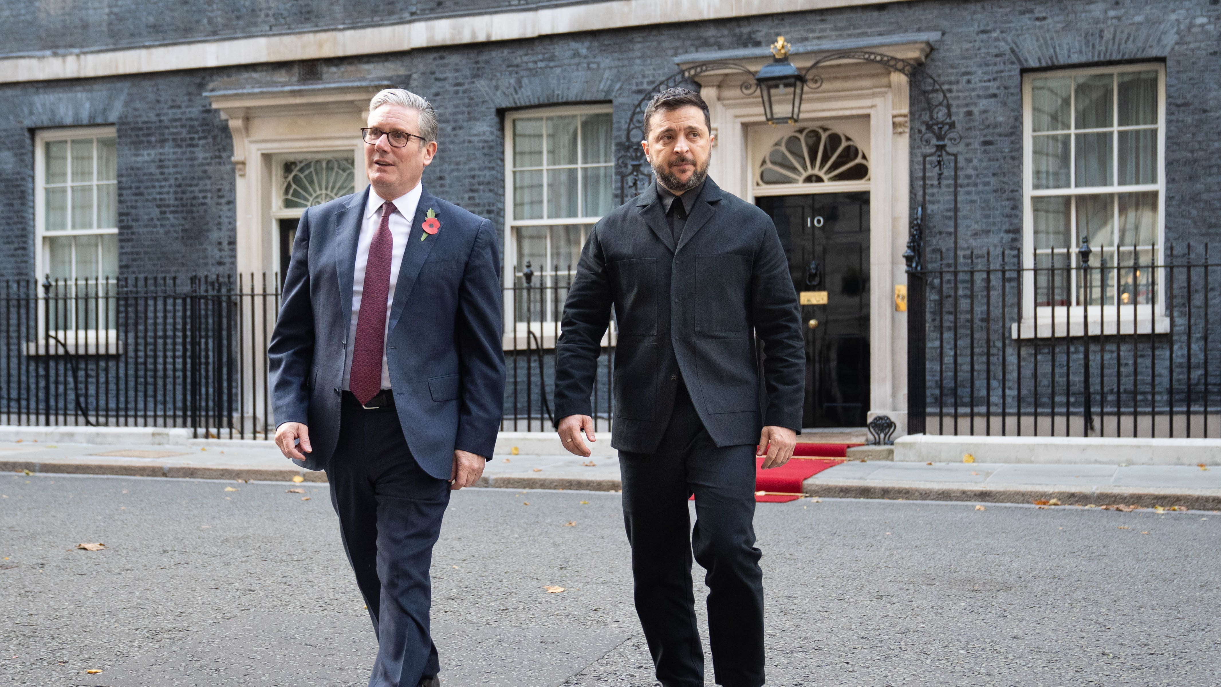 Ukraine peace deal 'really close' - but Trump Jr. warns his father is 'unpredictable'