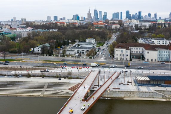 Nowy most pieszo-rowerowy przez Wisłę w Warszawie