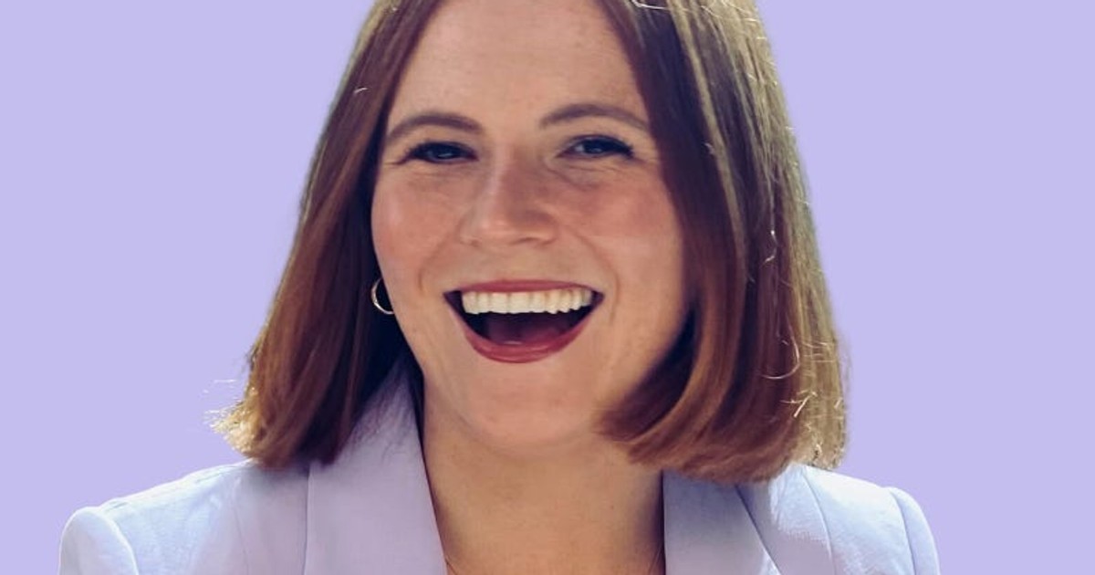 A millennial who regrets rushing to be a manager in her 20s explains