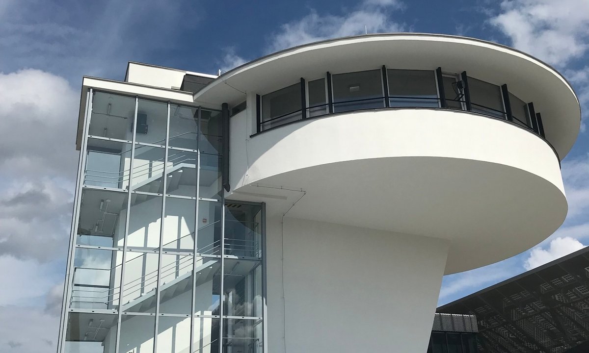 Warszawski "Grzybek" po remoncie. Symbol modernizmu nie do poznania