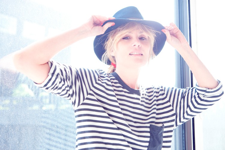 Emmanuelle Seigner na zdjęciach z najnowszej sesji