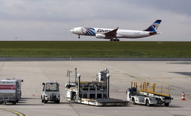 Pożar, spięcie, wybuch bomby?Tuż przed katastrofą dym w toalecie egipskiego Airbusa