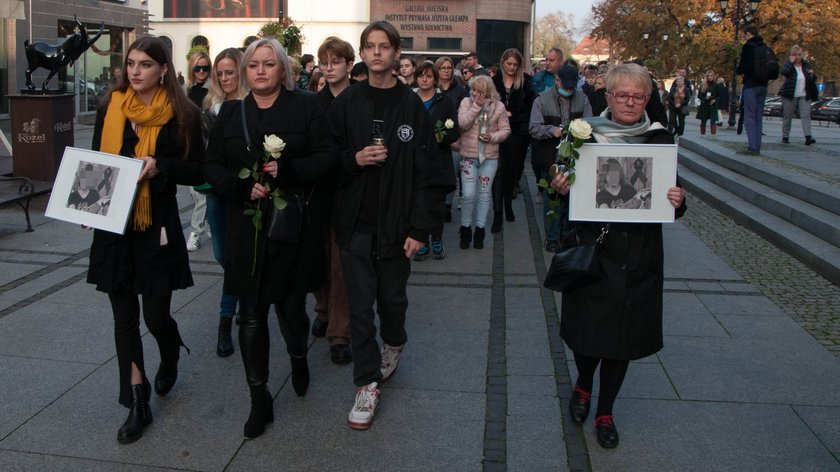 Inowrocław wstrząśnięty po potwornej zbrodni. Mieszkańcy wyszli na ulice...