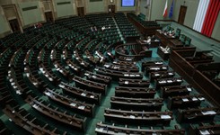 Opozycja na proteście, PiS-u też nie ma. I prezes SN Małgorzata Gersdorf mówiła w Sejmie do pustej sali