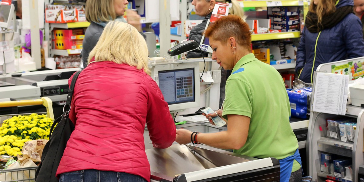 Pracownicy Biedronki będą zaczynać pracę tuż po północy