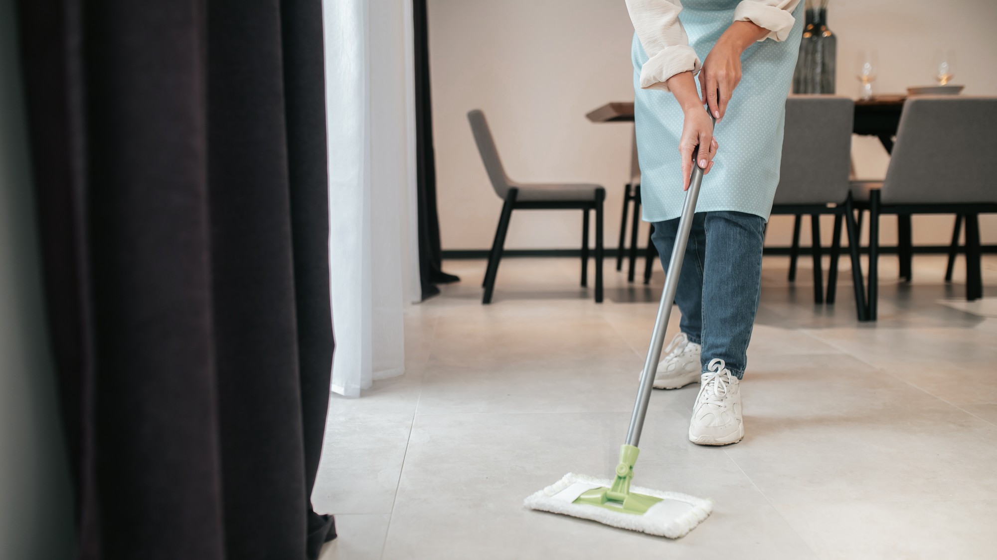 Čistá podlaha nie je len vizitkou poriadku, ale predovšetkým základom zdravého a bezpečného domova.