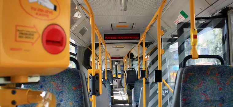 Strefy buforowe w warszawskich autobusach i tramwajach powracają 