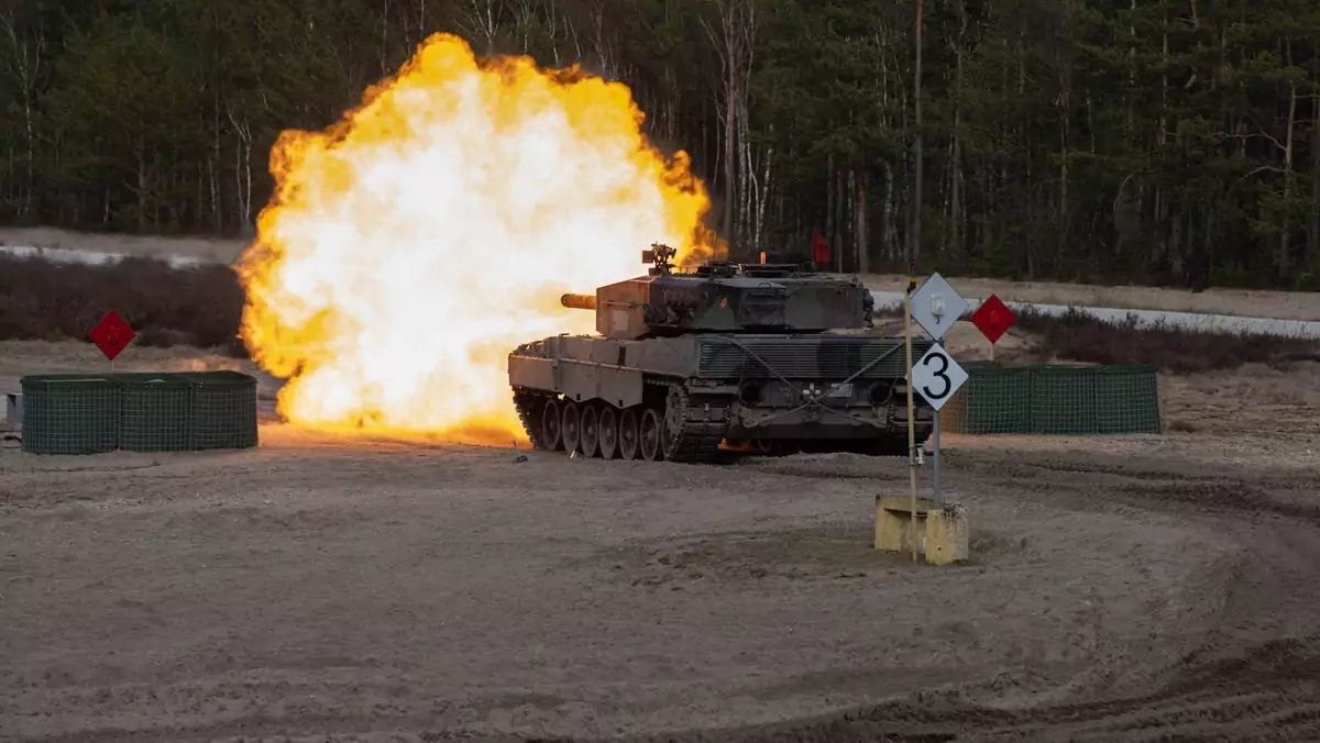 Ukraińcy ćwiczą na czołgach Leopard 2 w Polsce