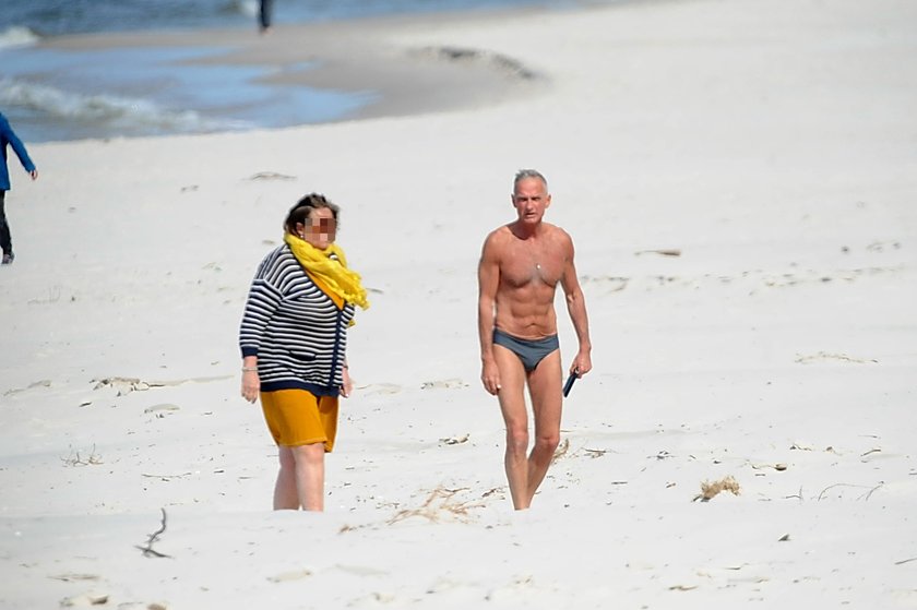 Jan Maria Jackowski na plaży