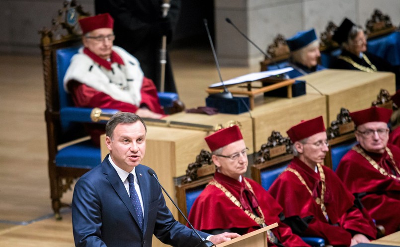 Prezydent Andrzej Duda przemawia na inauguracji roku akademickiego na Uniwersytecie Jagiellońskim