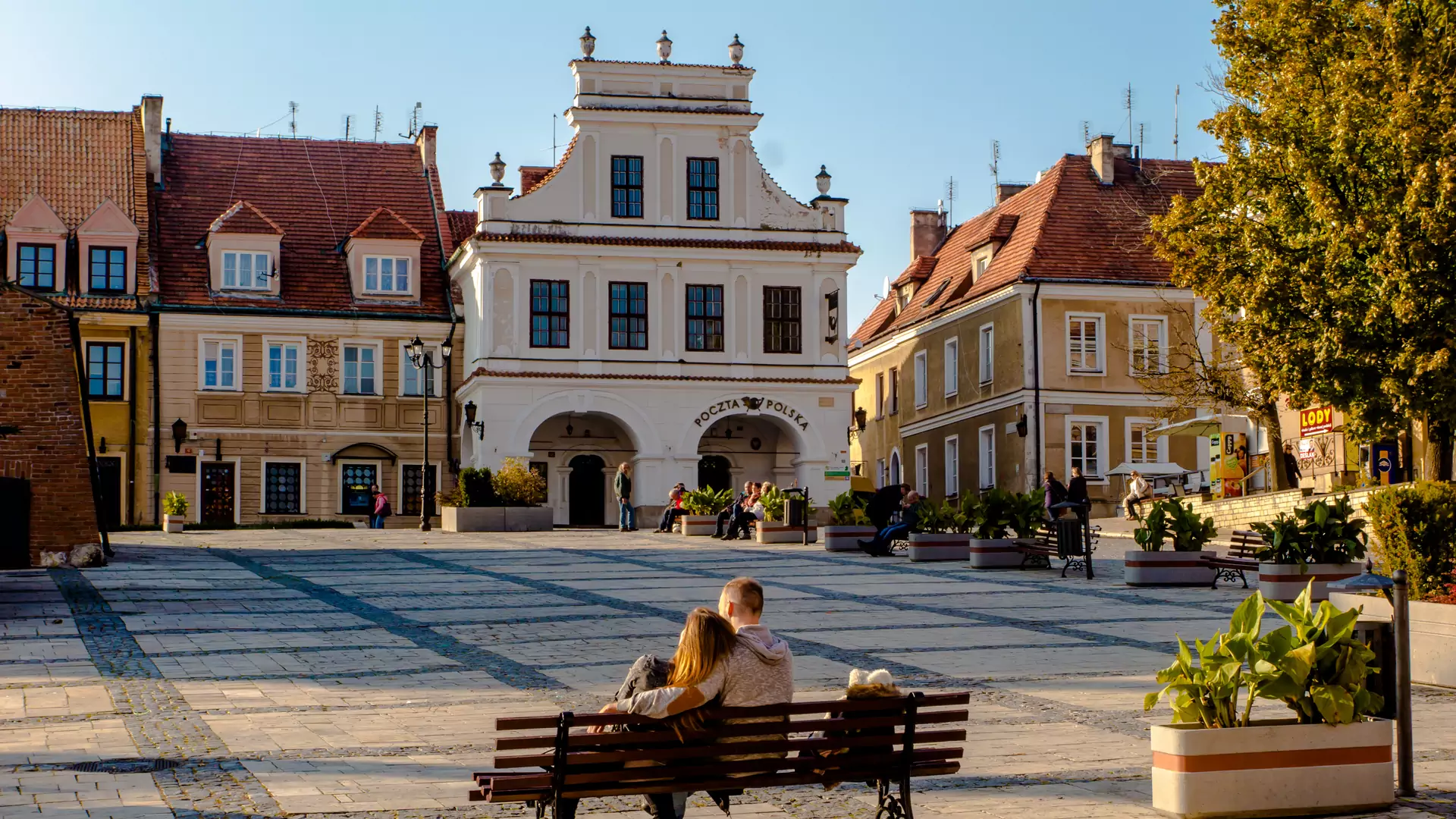Romantyczny weekend: te urokliwe, polskie miasteczka wyglądają najpiękniej jesienią