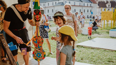 Odkryj niesamowite bogactwo gier i zabaw tradycyjnych na festiwalu Re:tradycja - Jarmark Jagielloński