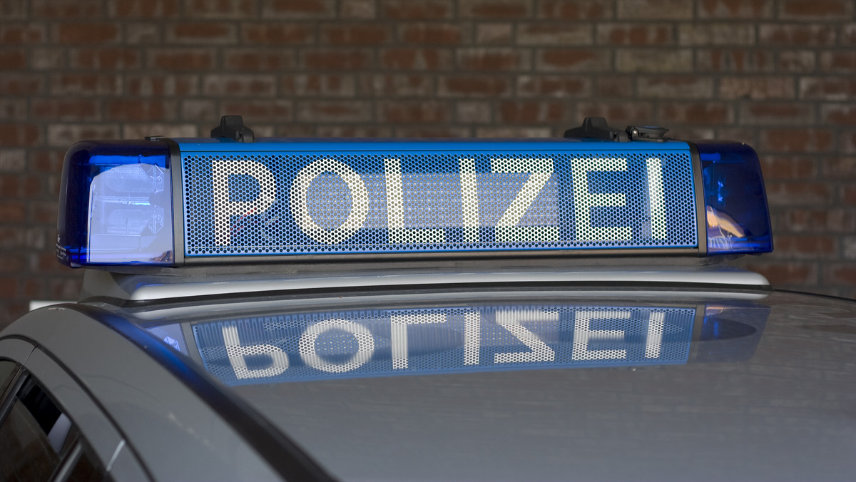 Niemcami wstrząsnęła zbrodnia z pogranicza kanibalizmu. Komisarz policji z Drezna zabił i poćwiartował 59-letniego mężczyznę, na jego własne, wyraźne życzenia. Ofiara to przedsiębiorca, z pochodzenia Polak.