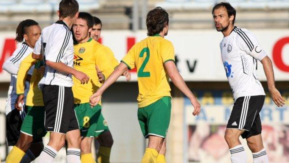 Legia Warszawa - Kubań Krasnodar 0:2. - Dawaj! - krzyknął do Ivicy Vrdoljaka jeden z zawodników Kubania Krasnodar. Po chwili w powietrzu latały przekleństwa z wielu krajów, od Brazylii, przez Chorwację, Serbię po Rosję.