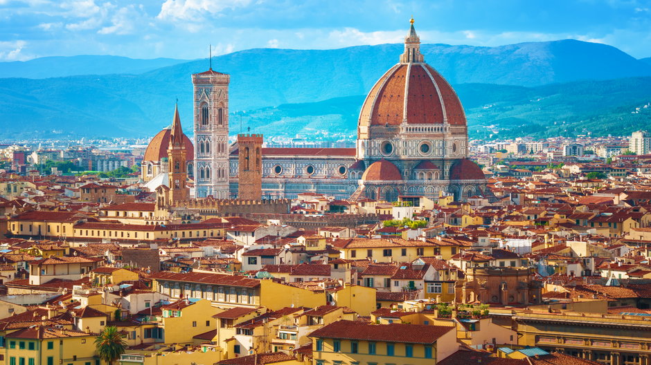 Florencja zmaga się z turystami