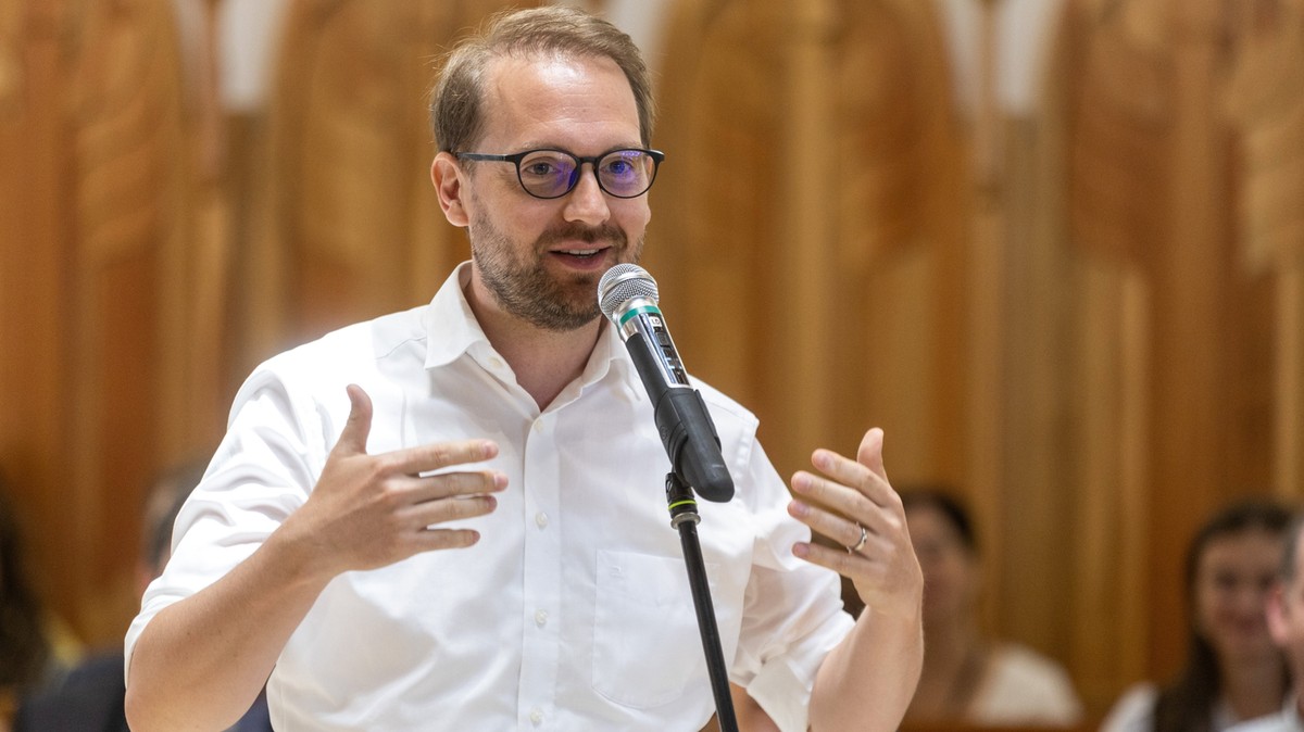 Mi történt? Összeférhetetlenséggel vádolják a temesvári polgármestert