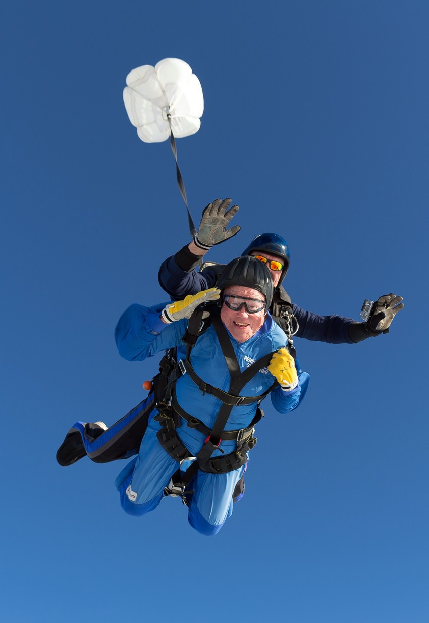 "Ovo je nešto što sam oduvek želeo da uradim", rekao je stogodišnjak pre skoka