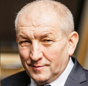 Ryszard Florek prezes zarządu FAKRO, wicelidera na światowym rynku okien dachowych; grupa zatrudnia ponad 4 tys. osób