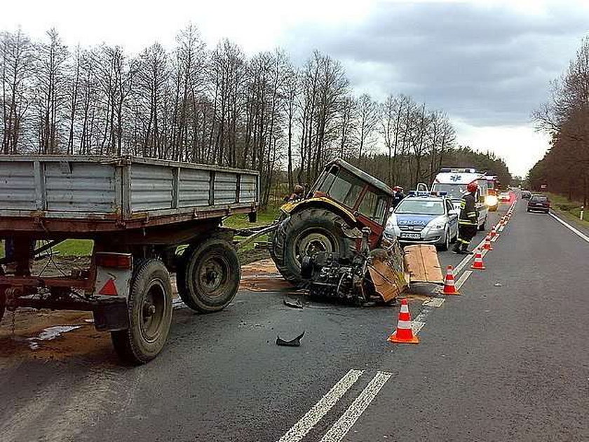 Ale kraksa z traktorem!