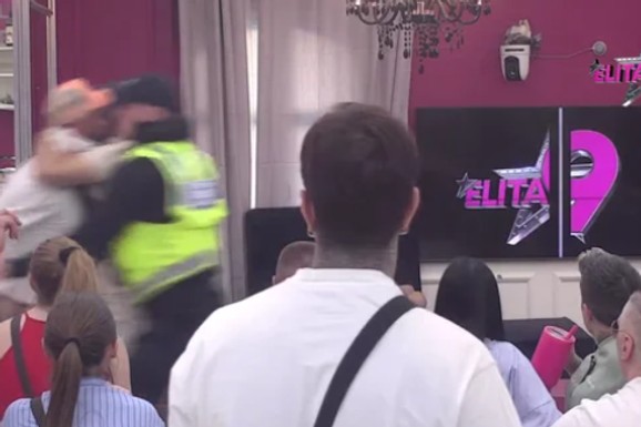 LUKA VUJOVIĆ UDARIO ANĐELA PESNICOM U GLAVU Željko Mitrović odmah reagovao: To se ne toleriše