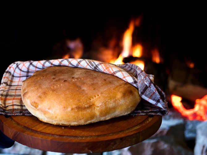 Posna pogača, meka kao pamuk: Po ovom receptu pravili su je u kafanama u bivšoj Jugoslaviji