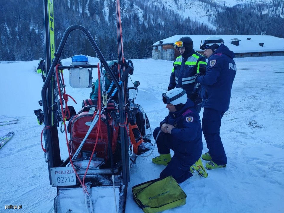 Polscy policjanci pełnią służbę na włoskich stokach narciarskich