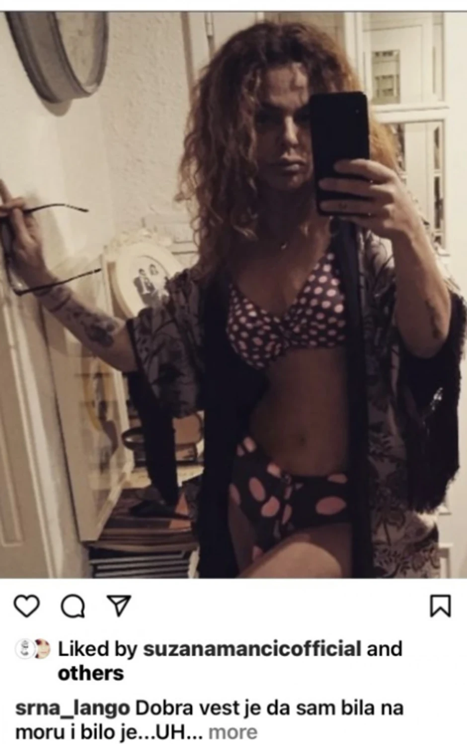 Srna Lango u bikiniju