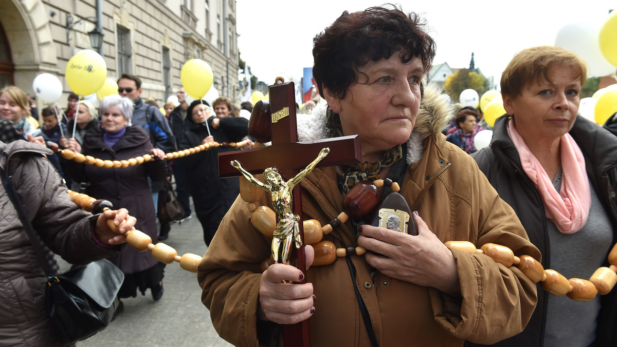 KRAKÓW MARSZ DLA ŻYCIA I RODZINY (uczestnicy marszu)