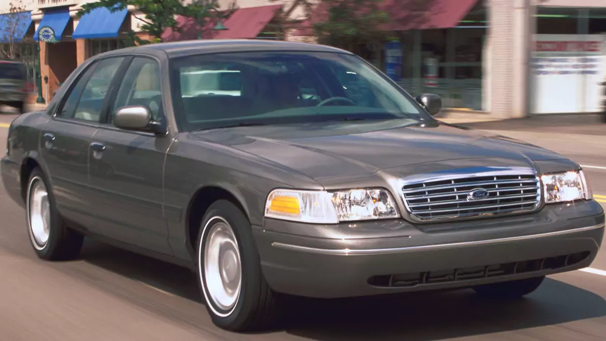 Ford Crown Victoria - zdjęcie poglądowe