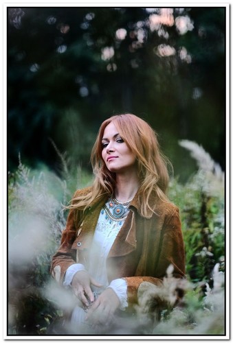 Ania Rusowicz i jej nowy klip 'Czy da się kochać'