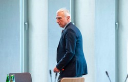 "Wprost": Sekretarz stanu z kancelarii premiera zakażony koronawirusem