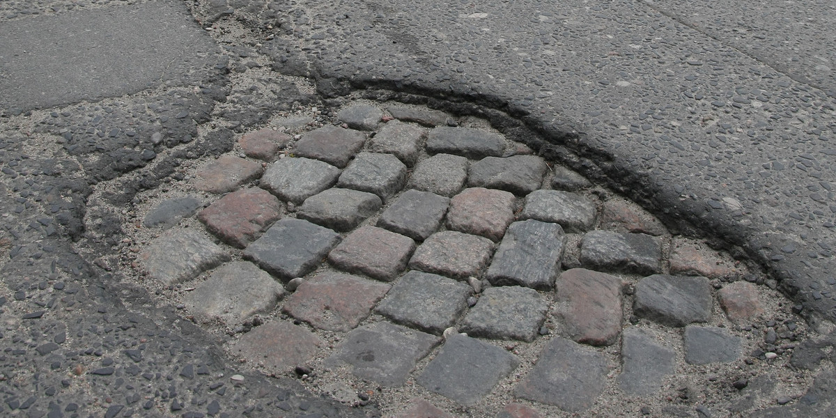 Tak remontują drogi po zimie w Gdańsku