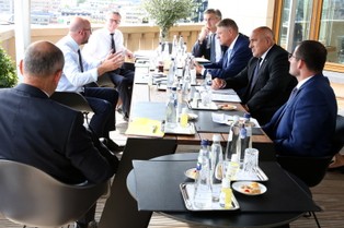 Goldman Sachs: Strefa euro w lepszej sytuacji niż USA. "Superhamulec" wiąże fundusze z praworządnością