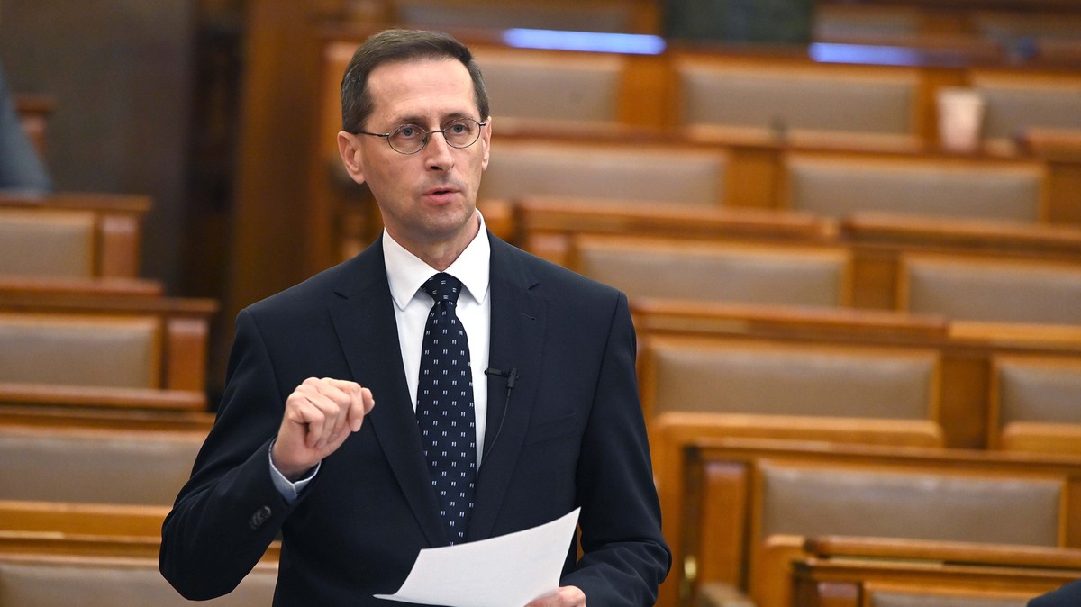 Varga Mihály munkáját a Blikk szakértői értékelték - Vimarsana News