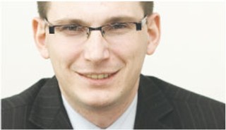 Komentarz redakcji: Odporni na politykę