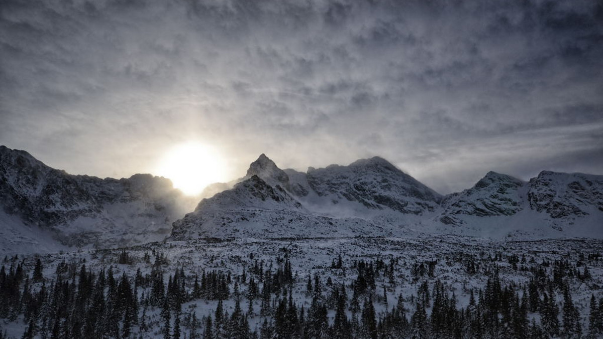 Tatry Mountain Resorts (TMR), największa firma branży turystycznej na Słowacji, która chce przejąć Polskie Koleje Linowe, przekonywała we wtorek w Zakopanem samorządowców i przedsiębiorców z południa Polski do swoich planów inwestycyjnych w naszym kraju.