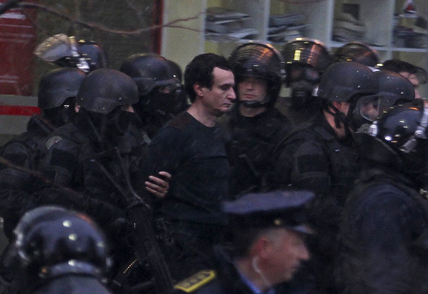 Kurti je hapšen tokom protesta na KiM