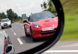 Nowość z zamaskowaną tablicą! Pierwsze testy chevroleta corvette stingray. WIDEO