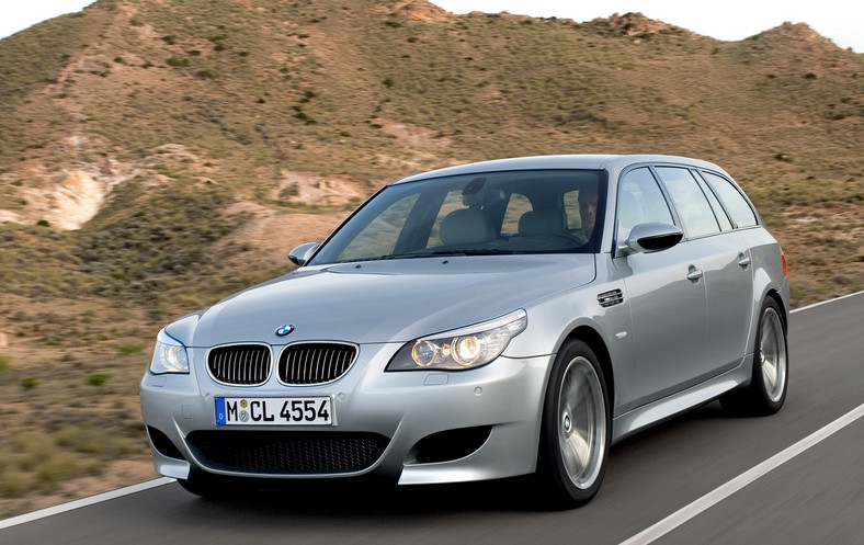 BMW M5 (E60/61): pierwsze BMW M rozwijające ponad 500 KM