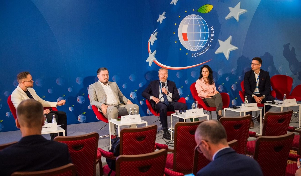 „Co zrobić, by powstrzymać zmiany klimatu? – szukając alternatywnych rozwiązań” podczas XXXIII Forum Ekonomicznego w Karpaczu