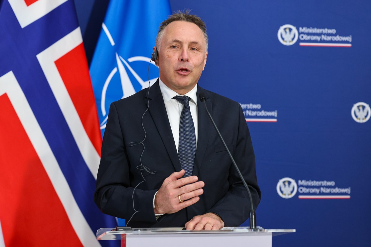 Drony nad Norwegią. Szef resortu obrony przedstawił nowe informacje