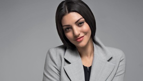 Kulcsár Edina arany babakocsija láttán egymás torkának estek a rajongók – íme a megosztó darab